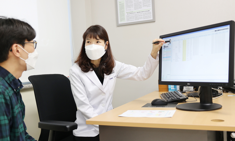 영양대사클리닉 이지원 교수(가정의학과) 진료 모습. (사진=세브란스병원 제공)