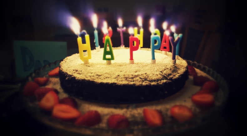 행복배달 생신축하 떡케이크 전달사업. (사진=픽사베이 제공)