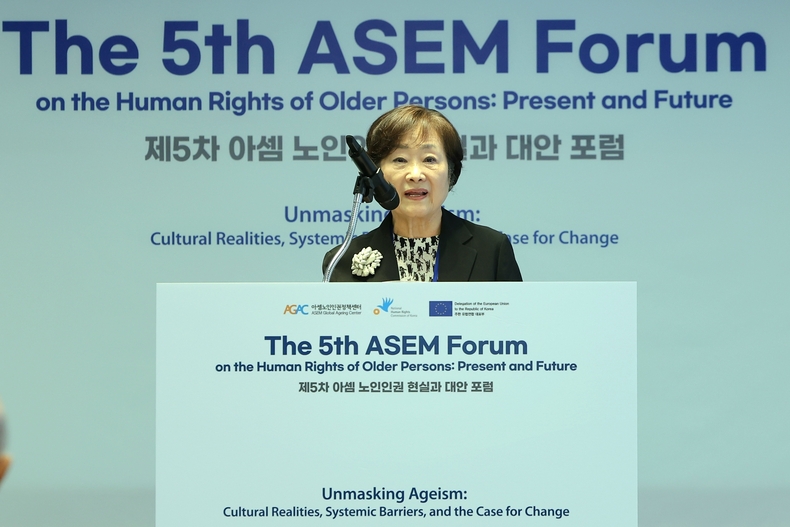 아셈노인인권정책센터 이혜경 원장의 개회사. (사진=아셈노인인권정책센터 제공)