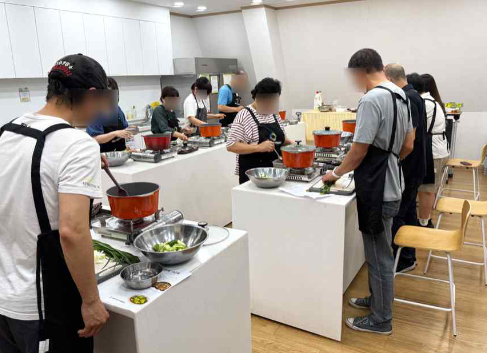‘행복한 밥상’ 요리교실(성동구). (사진=제공)